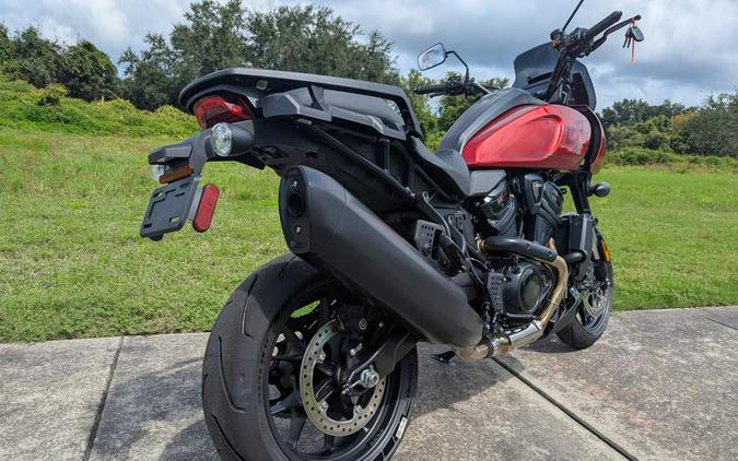 2025 Harley-Davidson® RA1250ST - Pan America® 1250 ST