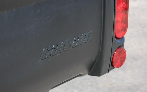 2026 CAN-AM DEFENDER MAX DPS HD9