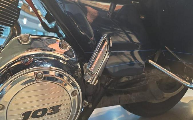 2013 Harley-Davidson® FLTRX - Road Glide® Custom