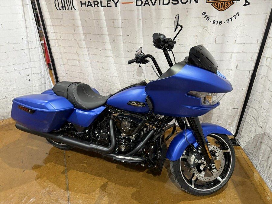 2026 Harley-Davidson® Road Glide® FLTRX 0034593592 Aurora Blue Denim