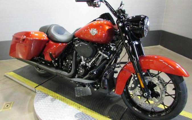 2025 Harley-Davidson® FLHRXS - Road King® Special