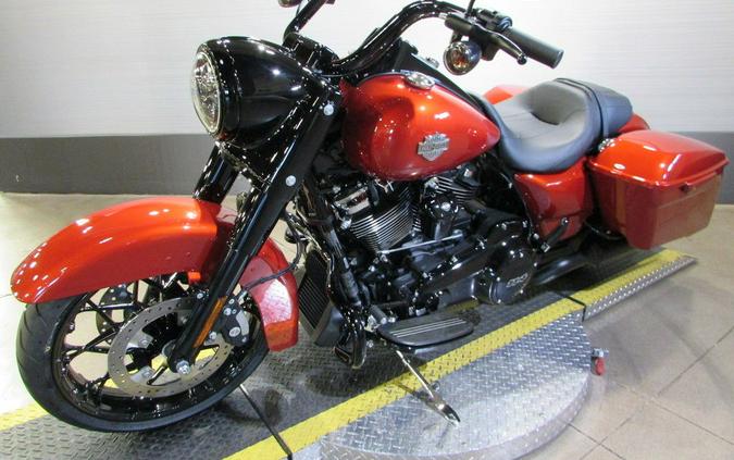 2025 Harley-Davidson® FLHRXS - Road King® Special