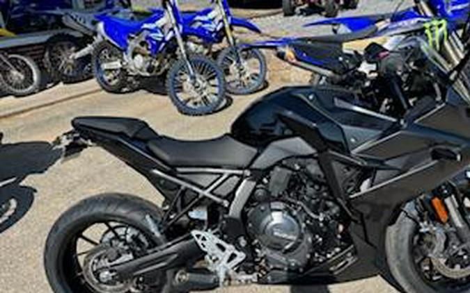 2025 GSX8R - Suzuki