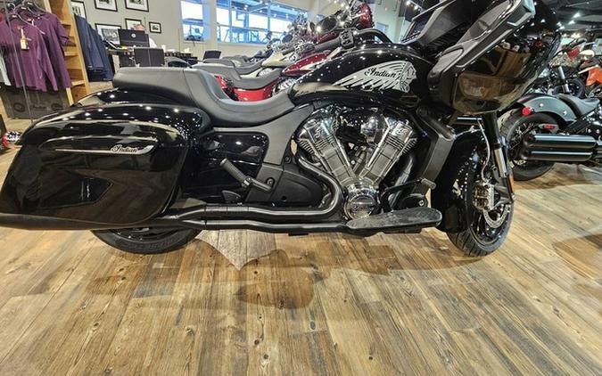 2024 Indian Motorcycle Challenger Black Metallic