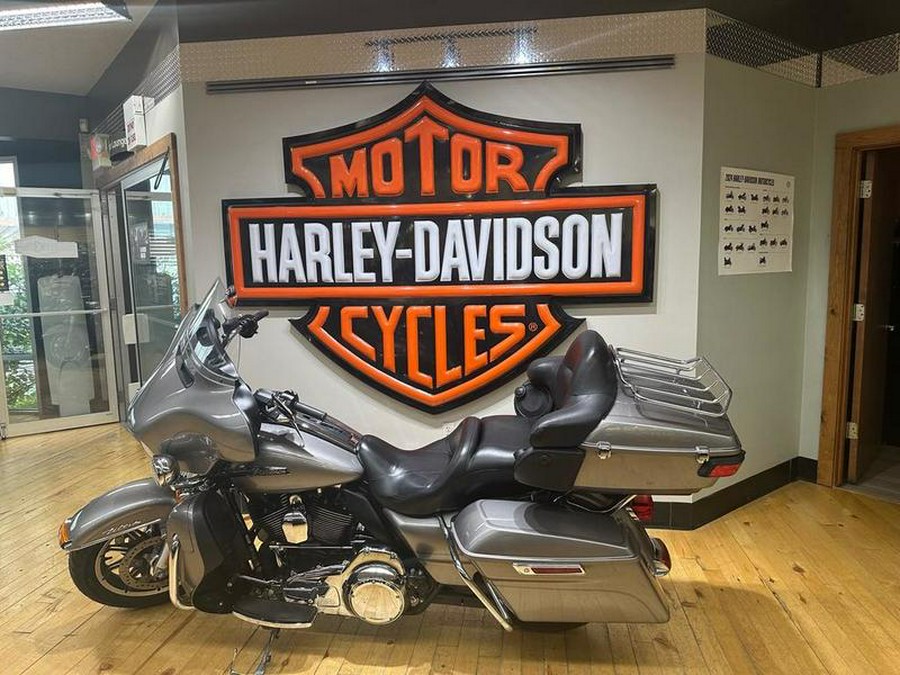 2016 Harley-Davidson® FLHTCUL - Electra Glide® Ultra Classic® Low