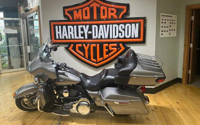 2016 Harley-Davidson® FLHTCUL - Electra Glide® Ultra Classic® Low