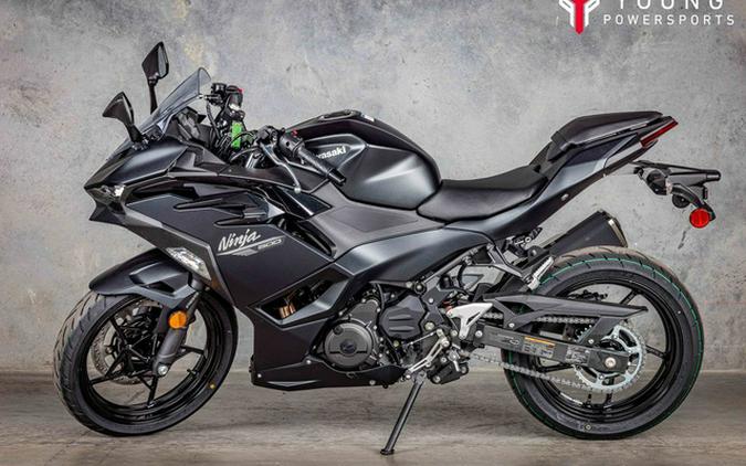 2026 Kawasaki Ninja 500 ABS Metallic Flat Spark Black