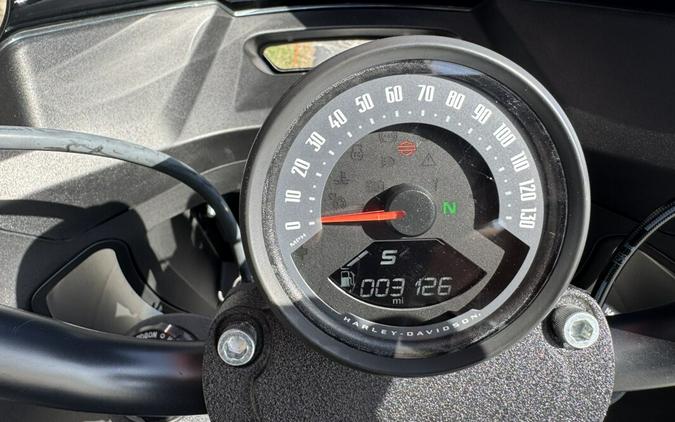 2025 Harley-Davidson Low Rider ST Iron Horse Metallic - Black Finish