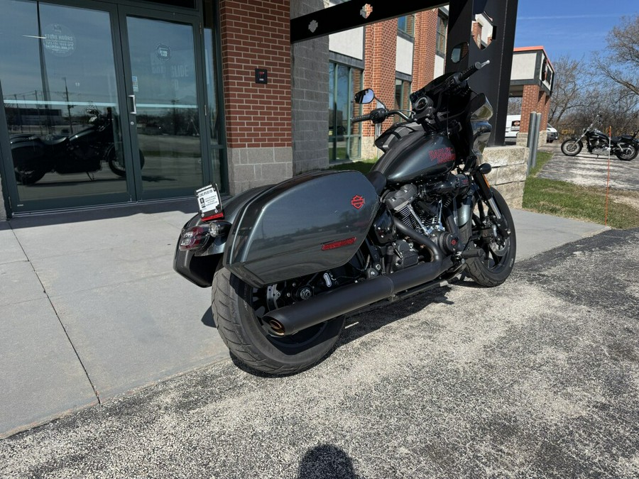 2025 Harley-Davidson Low Rider ST Iron Horse Metallic - Black Finish