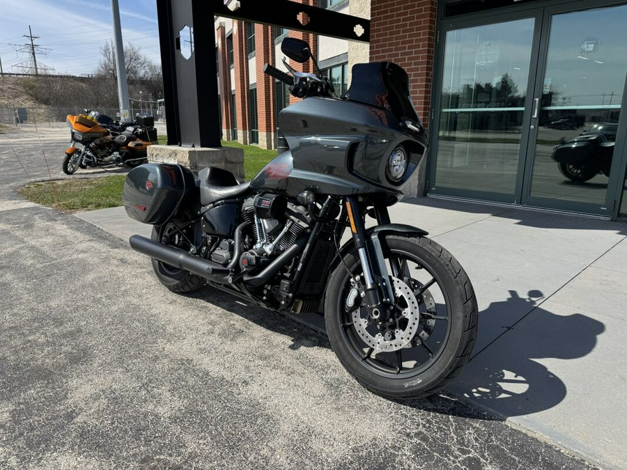 2025 Harley-Davidson Low Rider ST Iron Horse Metallic - Black Finish