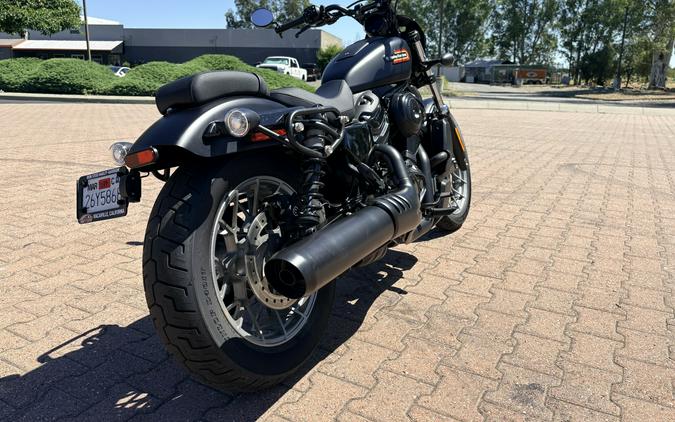 RH975S 2025 Nightster™ Special