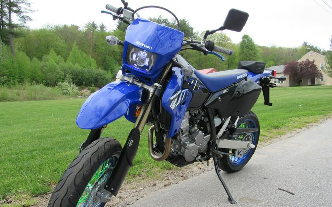 2023 Suzuki DRZ 400SM LOW MILES WITH AKROPOVIC CARBON EXHAUST