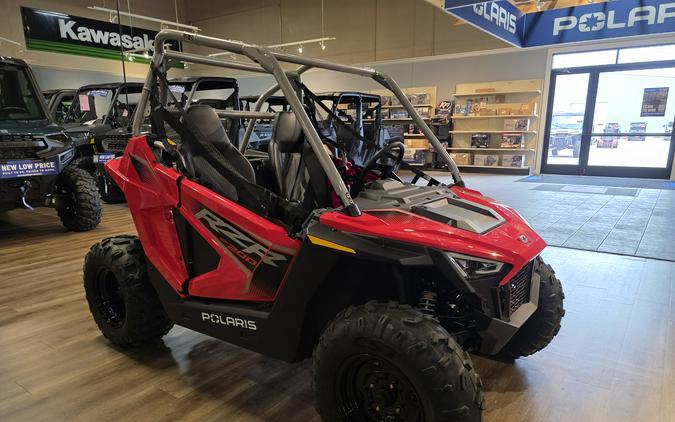 2027 Polaris RZR 200 EFI Indy Red - 112023
