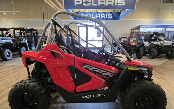2027 Polaris RZR 200 EFI Indy Red - 112023