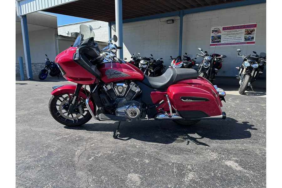 2020 Indian Motorcycle CHALLENGER LIMITED, RUBY METALLIC, 49ST Limited