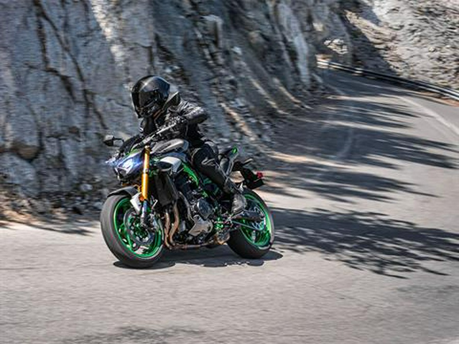 2025 Kawasaki Z900 SE ABS