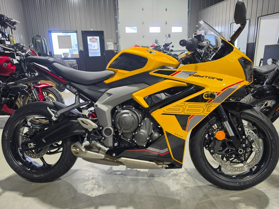 2026 Triumph Daytona 660