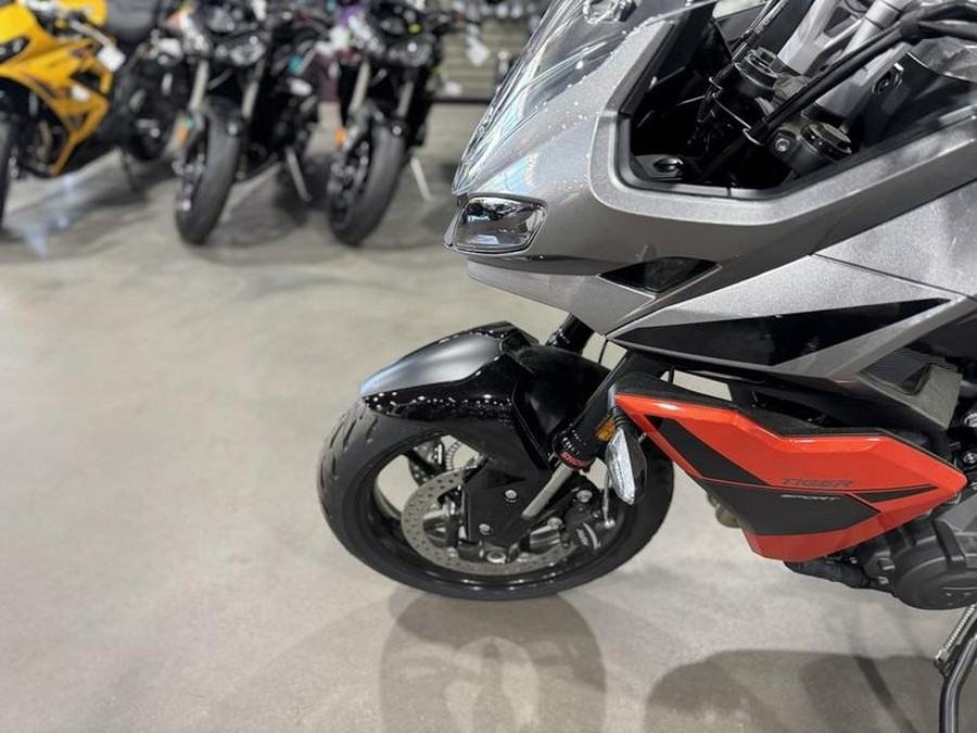2026 Triumph Tiger Sport 660 Silver ice / Intense orange