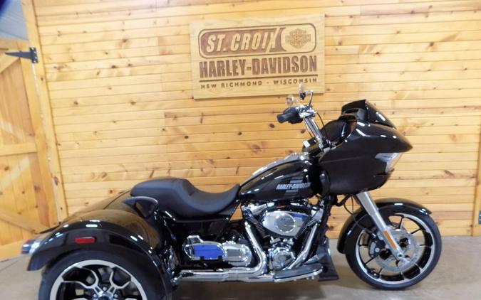 2026 Harley-Davidson® FLTRT - Road Glide® 3