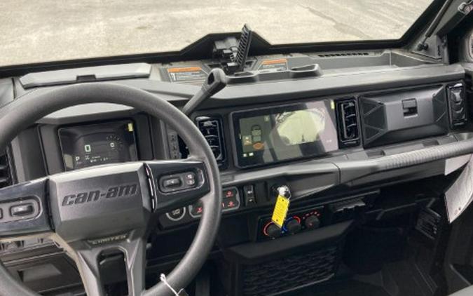 2027 Can-Am Defender XU MAX Limited HD11