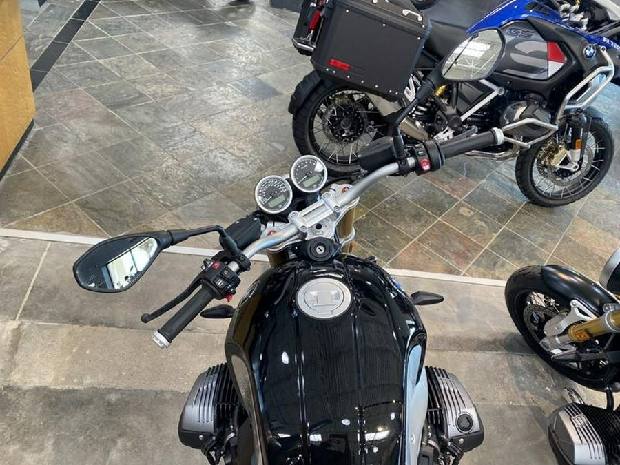 2022 BMW R nineT Black Storm Metallic