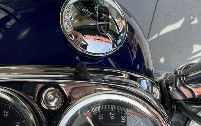 2006 Harley-Davidson Low Rider DEEP COBALT W/PINSTRIPE