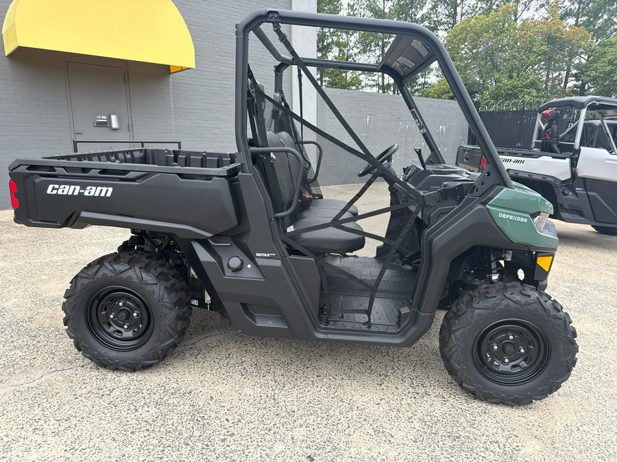 2026 Can-Am Defender HD7