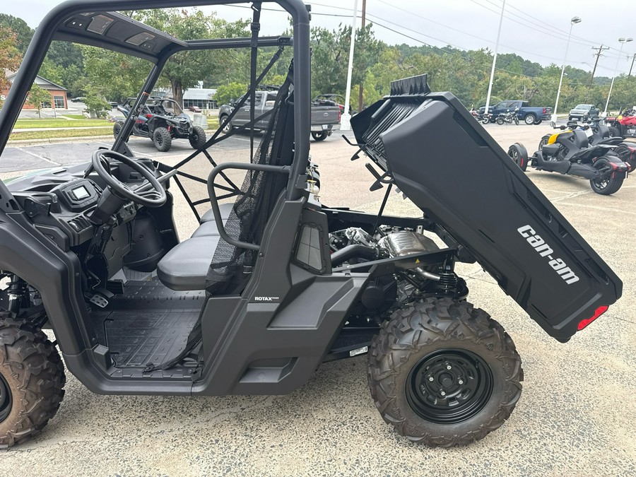 2026 Can-Am Defender HD7