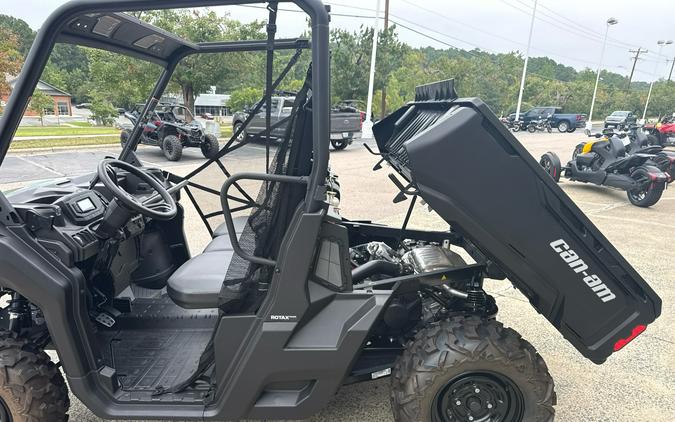 2026 Can-Am Defender HD7