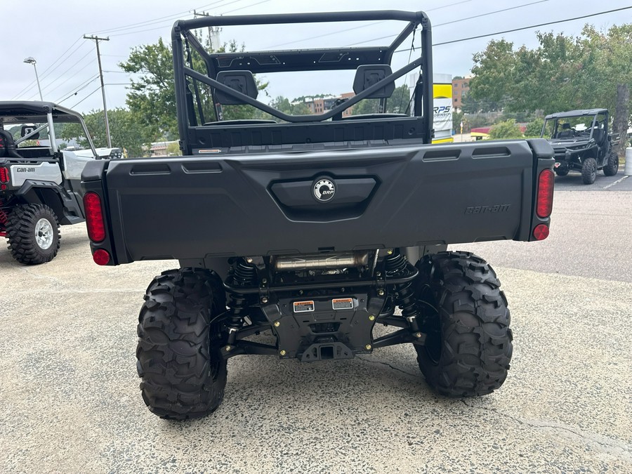 2026 Can-Am Defender HD7