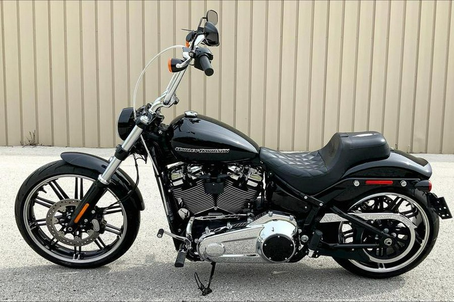 2019 Harley-Davidson® FXBR - Softail® Breakout®