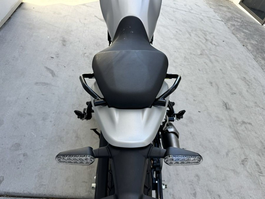 2026 Royal Enfield Guerilla 450 Silver