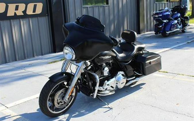 2011 Harley-Davidson Street Glide®