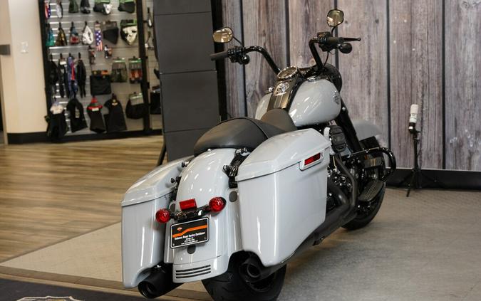New 2025 Harley-Davidson Road King Special Grand American Touring FLHRXS Motorcycle For Sale In Raleigh, North Carolina