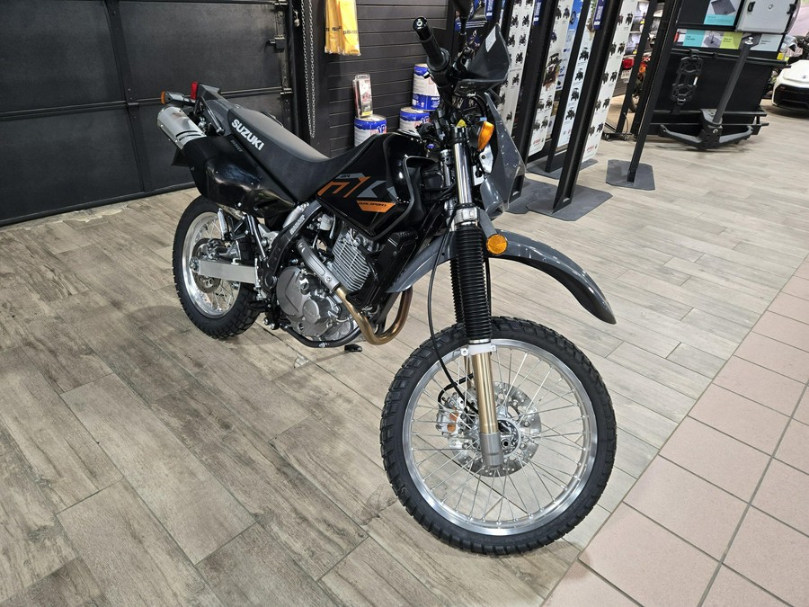 2026 SUZUKI DR650S
