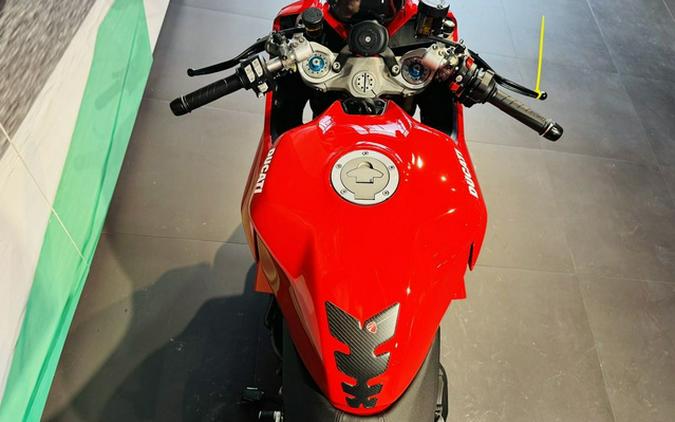 2024 Ducati Supersport 950 S Red