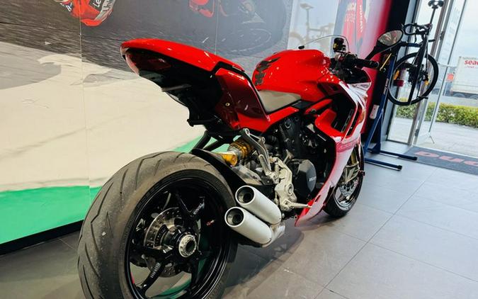 2024 Ducati Supersport 950 S Red