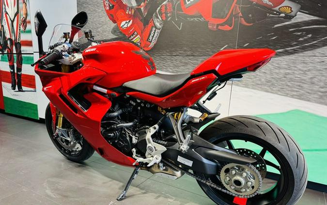 2024 Ducati Supersport 950 S Red