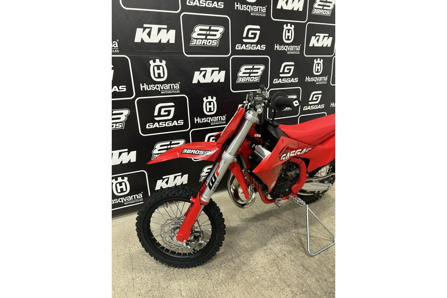 2027 MC 65 - GASGAS