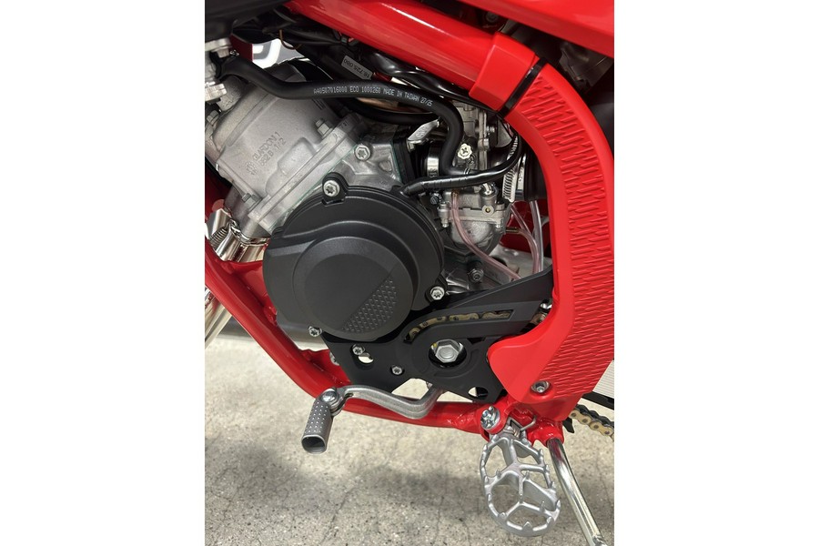 2027 MC 65 - GASGAS