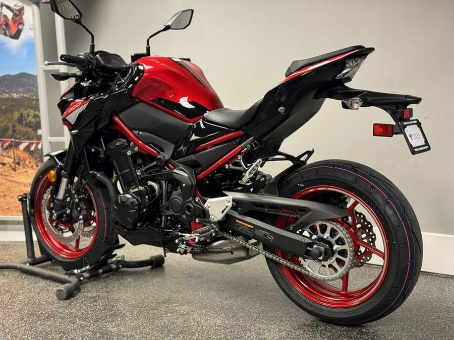 2024 Kawasaki Z900 ABS Candy Persimmon Red/Ebony