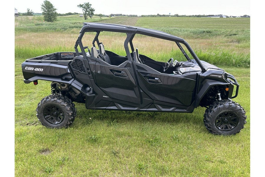 2024 Can-Am SSV COM MAX XT 64 1000R BK 24 XT 1000R