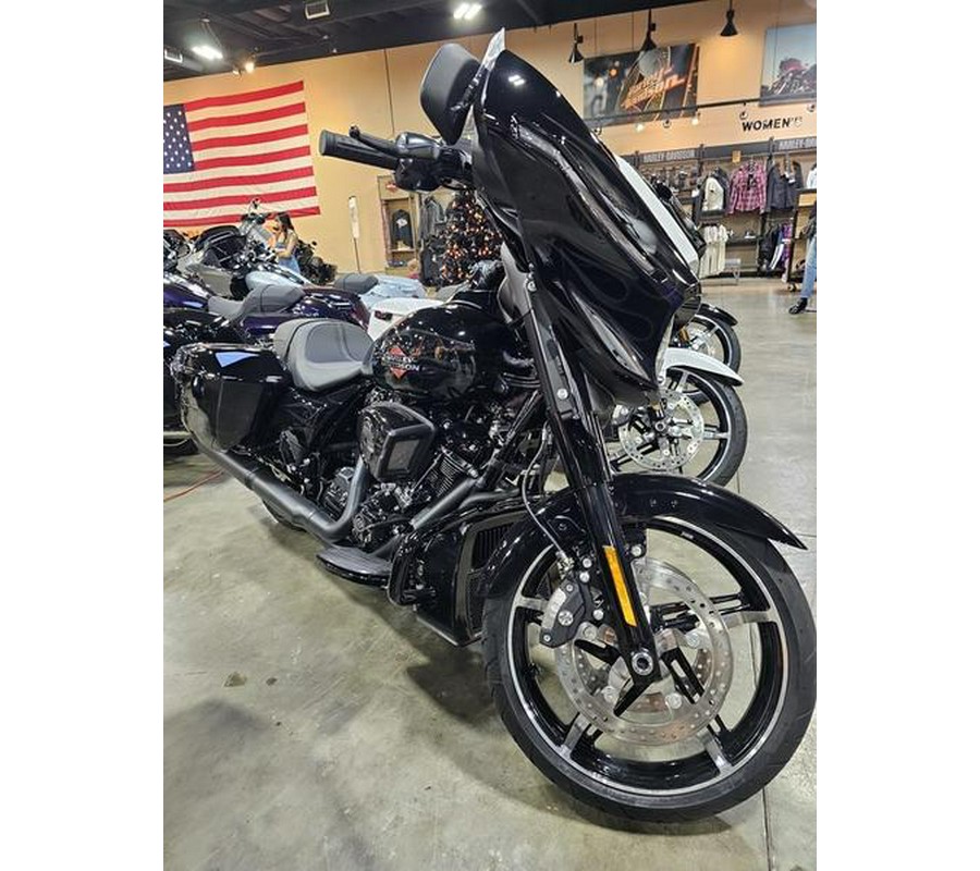 2025 Harley-Davidson® FLHX - Street Glide®