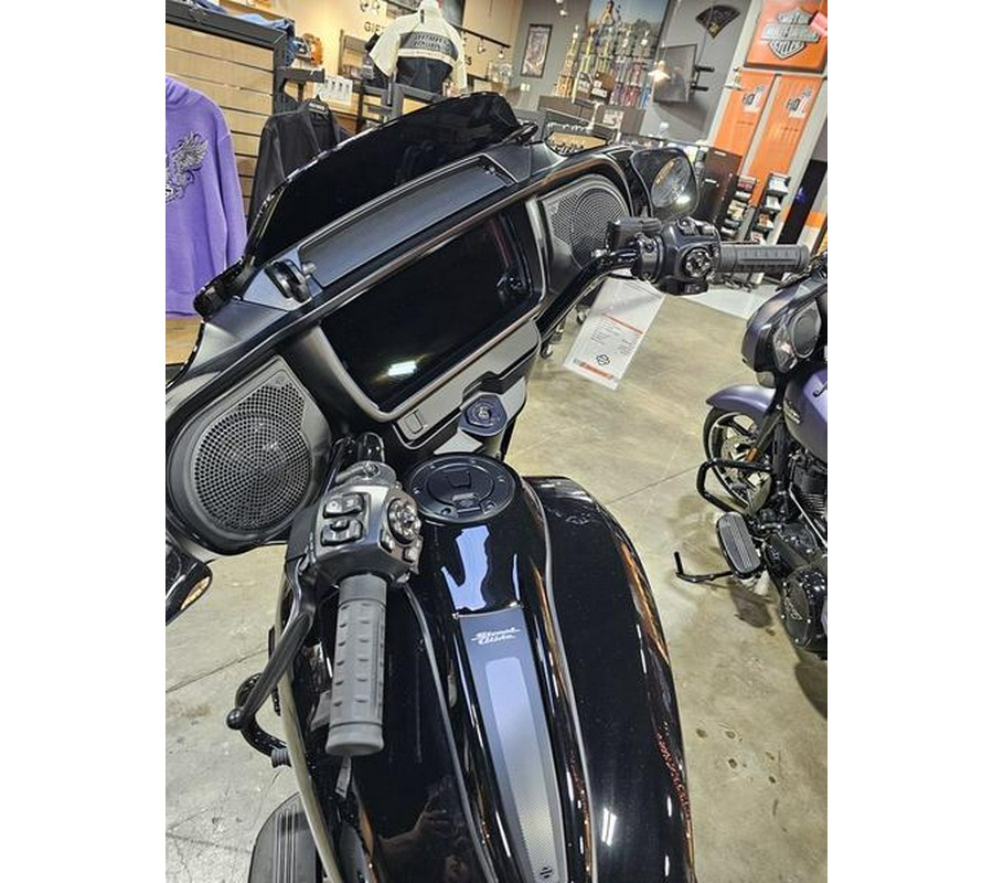 2025 Harley-Davidson® FLHX - Street Glide®