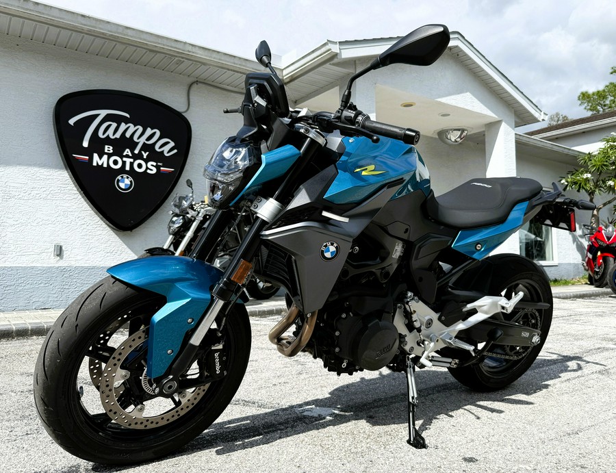 2025 BMW F 900 R