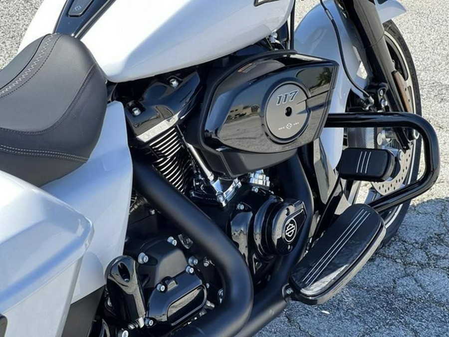 2025 Harley-Davidson FLHX - Street Glide