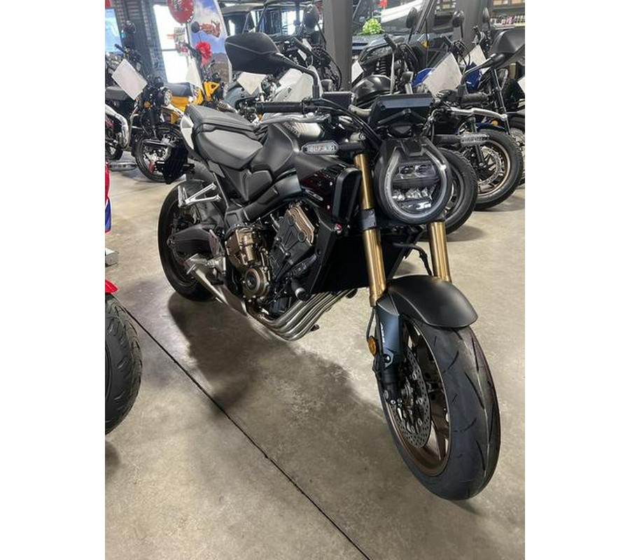 2026 Honda® CB650R E-Clutch