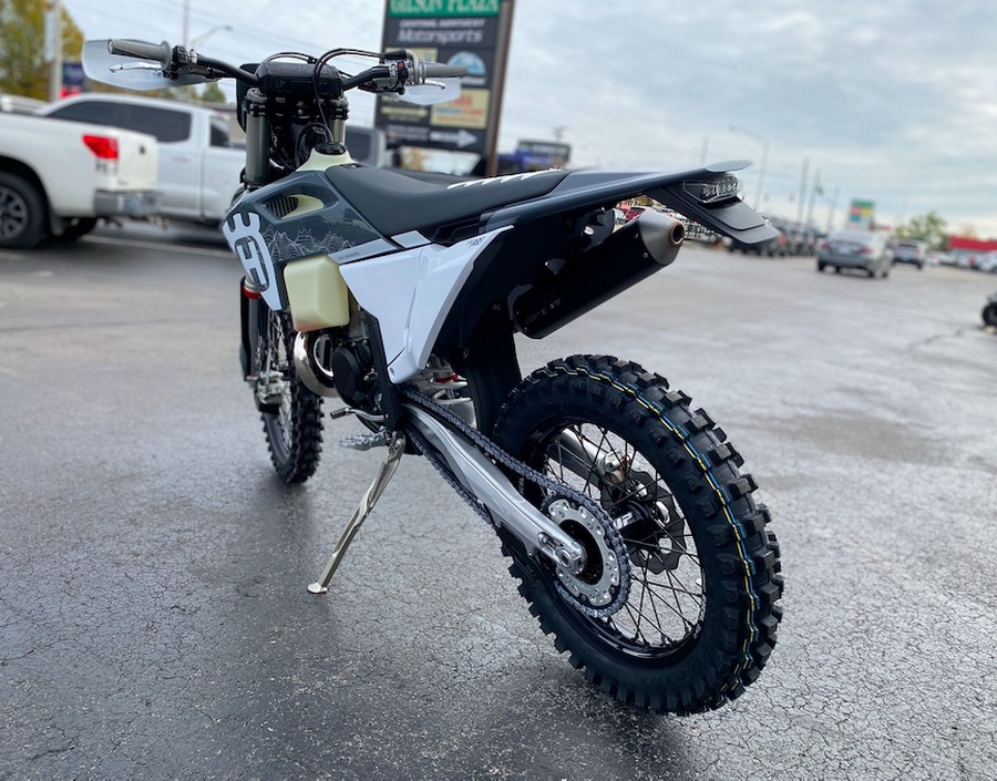 2024 Husqvarna Motorcycles TE 300 Pro