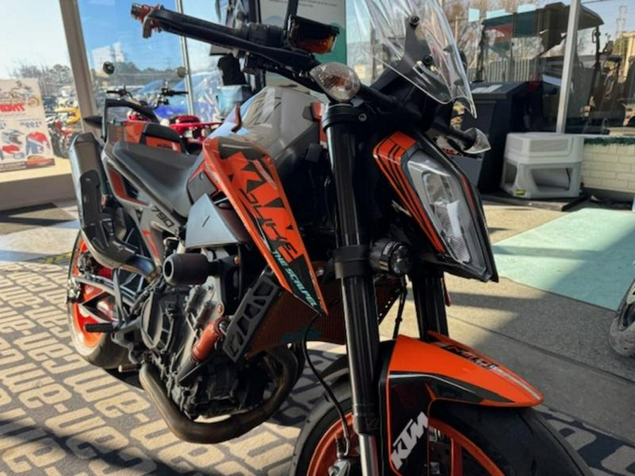 2019 KTM 790 Duke