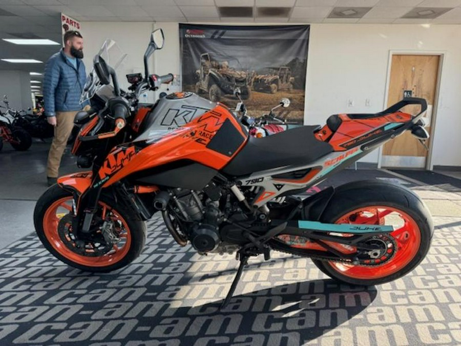 2019 KTM 790 Duke